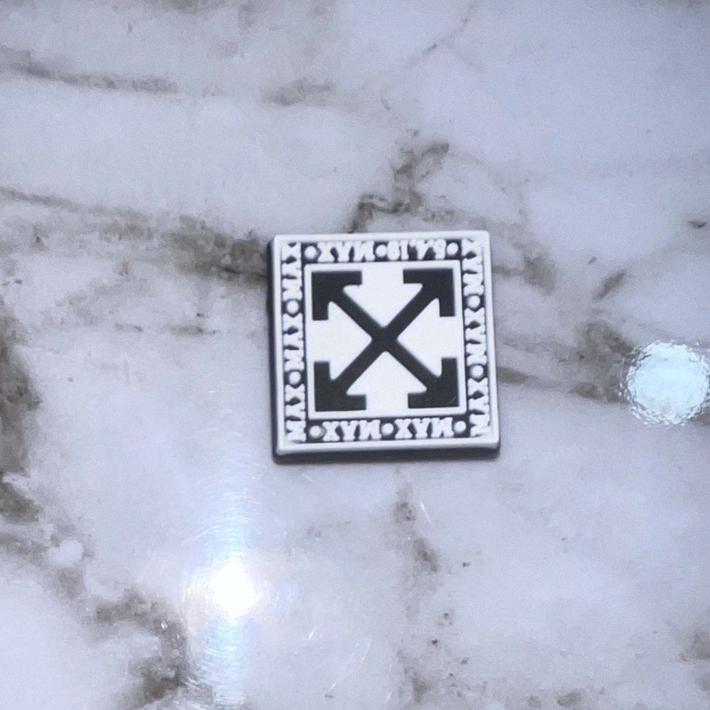 Fashion Designer Croc Shoe Charm 🖤 - Picture 1 of 2